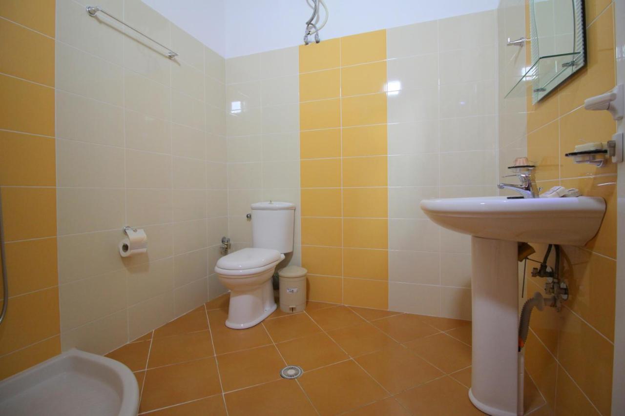 Atlantis Apartments Sarandë Buitenkant foto