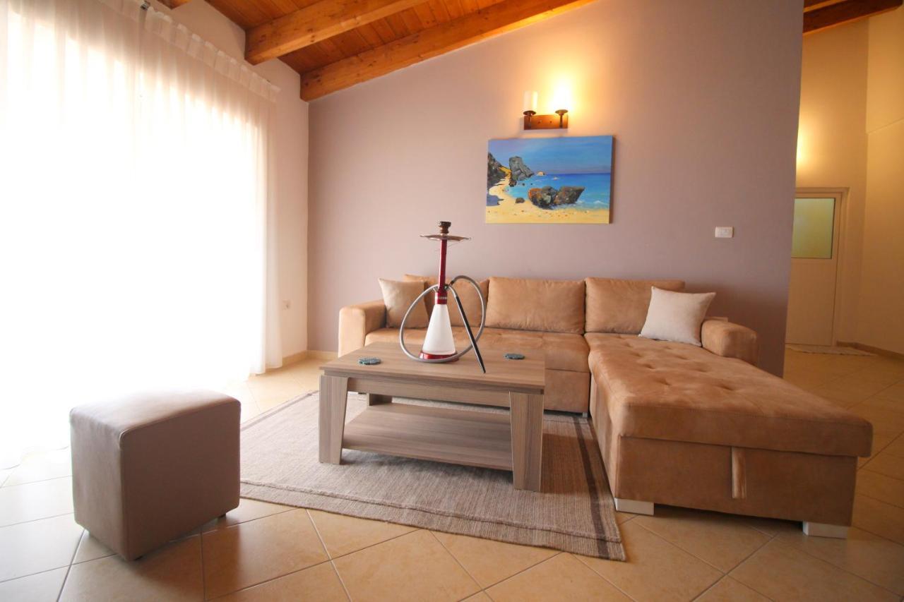 Atlantis Apartments Sarandë Buitenkant foto