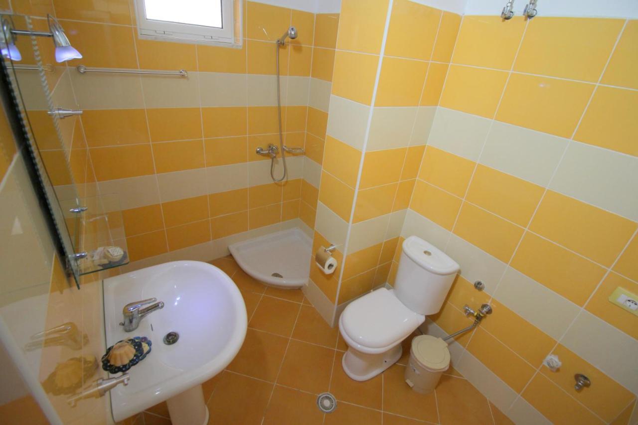 Atlantis Apartments Sarandë Buitenkant foto