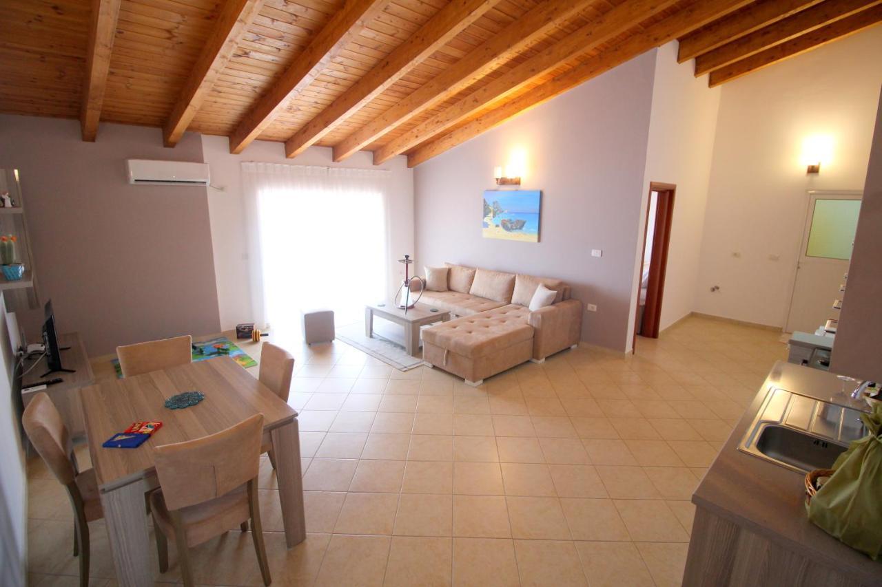 Atlantis Apartments Sarandë Buitenkant foto