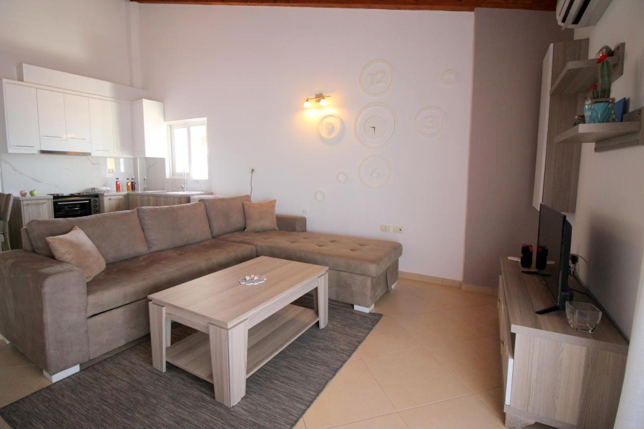 Atlantis Apartments Sarandë Buitenkant foto