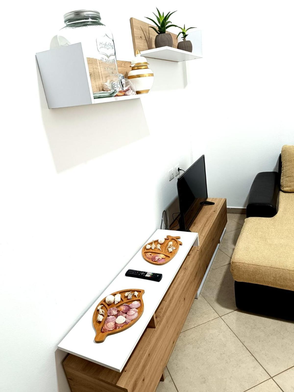 Atlantis Apartments Sarandë Buitenkant foto